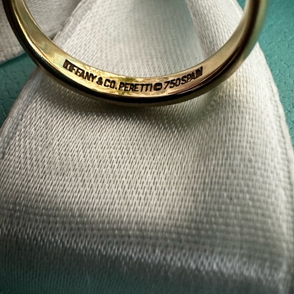 Tiffany & Co Yellow Gold Open Heart Elsa Peretti Ring size 5.25 - Picture 10 of 12